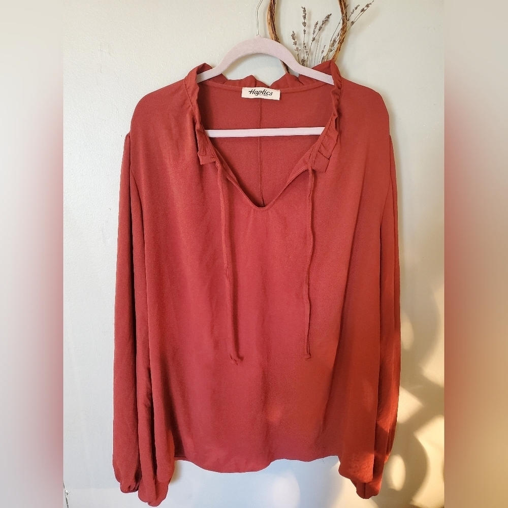Haptics Ruffle Blouse - Picture 5 of 7